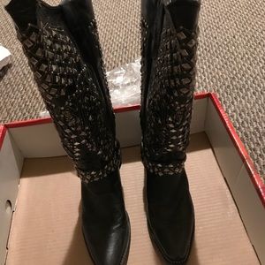 Black cowgirl boots